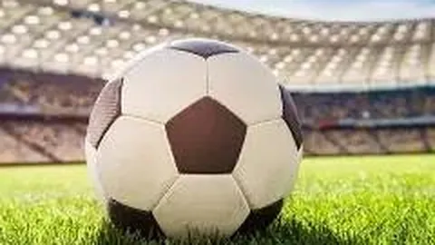 “河南杜康酒足球俱乐部与云南玉昆足球俱乐部中超比赛战平”