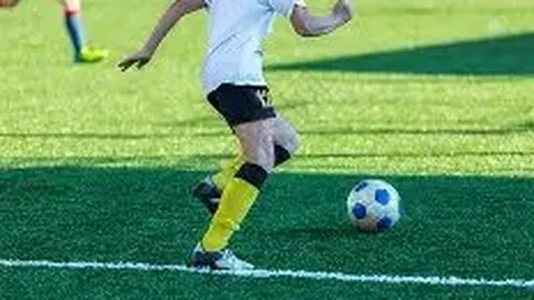 “津门虎外援萨尔瓦多被林创益铲伤，脚踝严重受损，期望迅速康复”